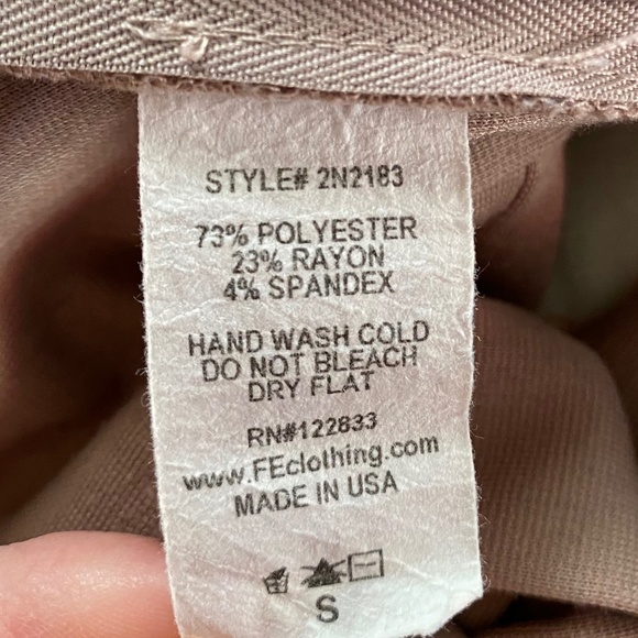 Bow Crop Top - Picture 3 of 3